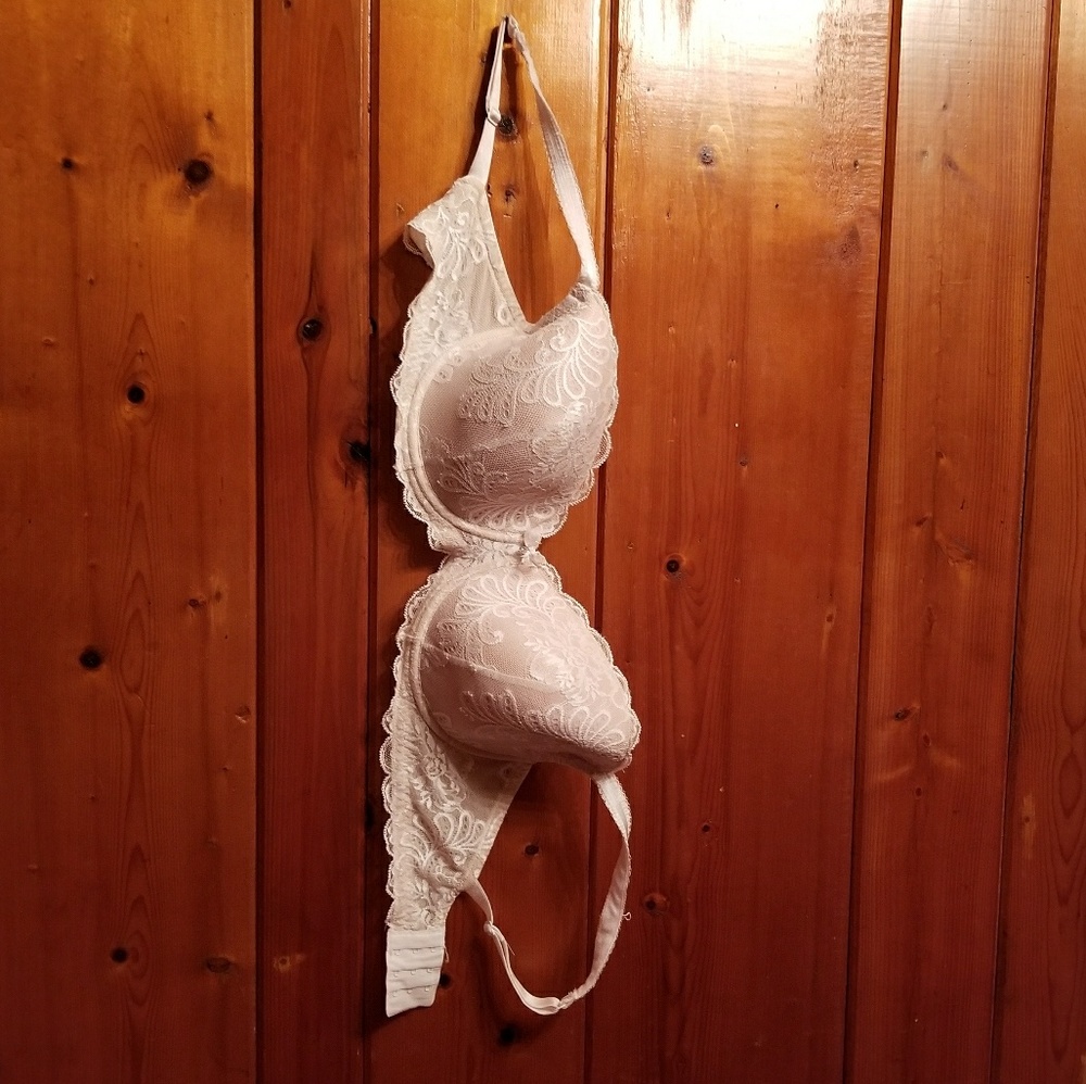 Le Mystere Bra